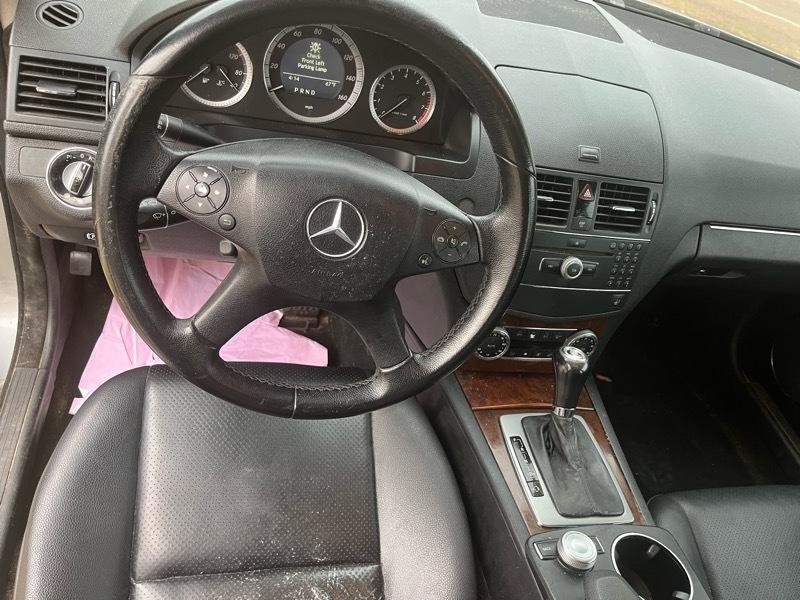 Mercedes-Benz C-Class C300 Luxury Sedan 2009