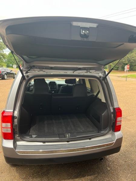 Jeep Patriot FWD 4dr Latitude 2017