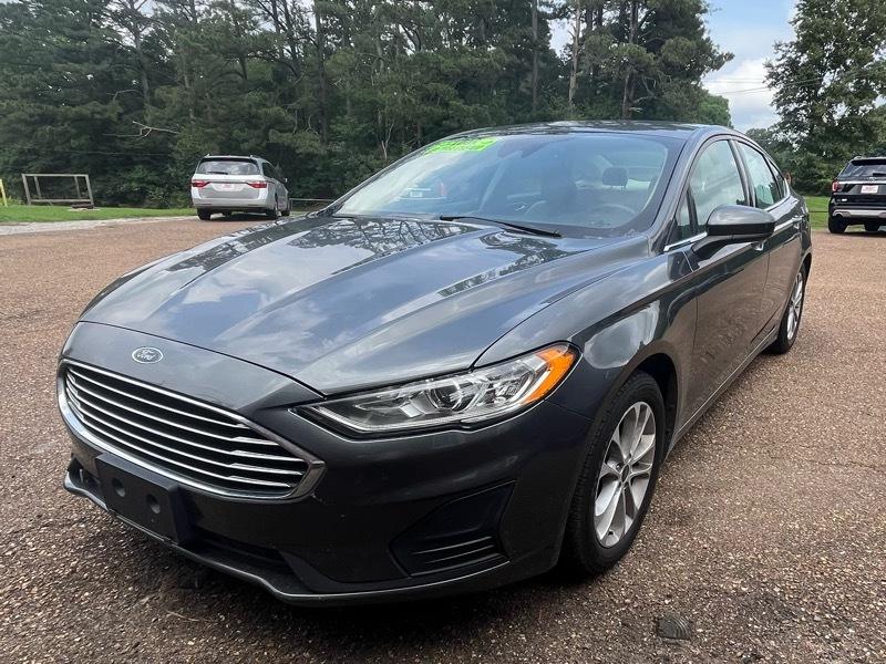 2020 Ford Fusion SE FWD's photo