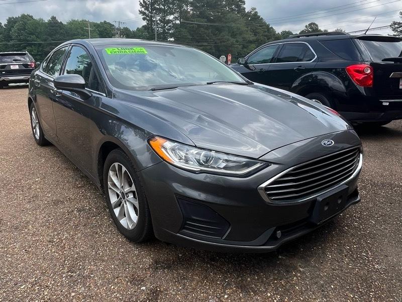Ford Fusion SE 2020