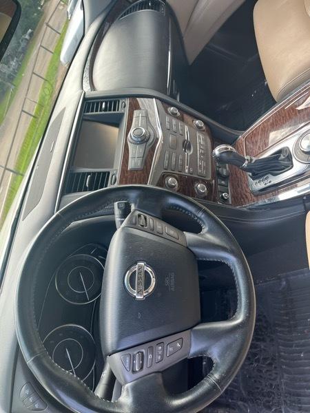 Nissan Armada Platinum AWD 2017
