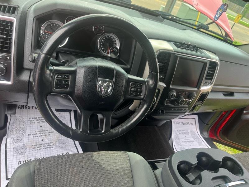 RAM 1500 SLT Crew Cab SWB 4WD 2014