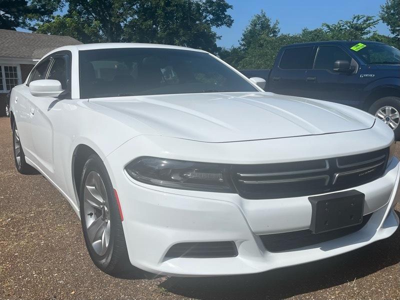 Dodge Charger SE 2015