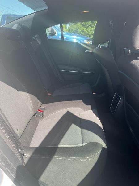 Dodge Charger SE 2015