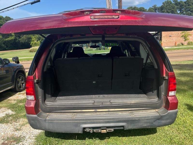 Ford Expedition XLT 4.6L 2WD 2004
