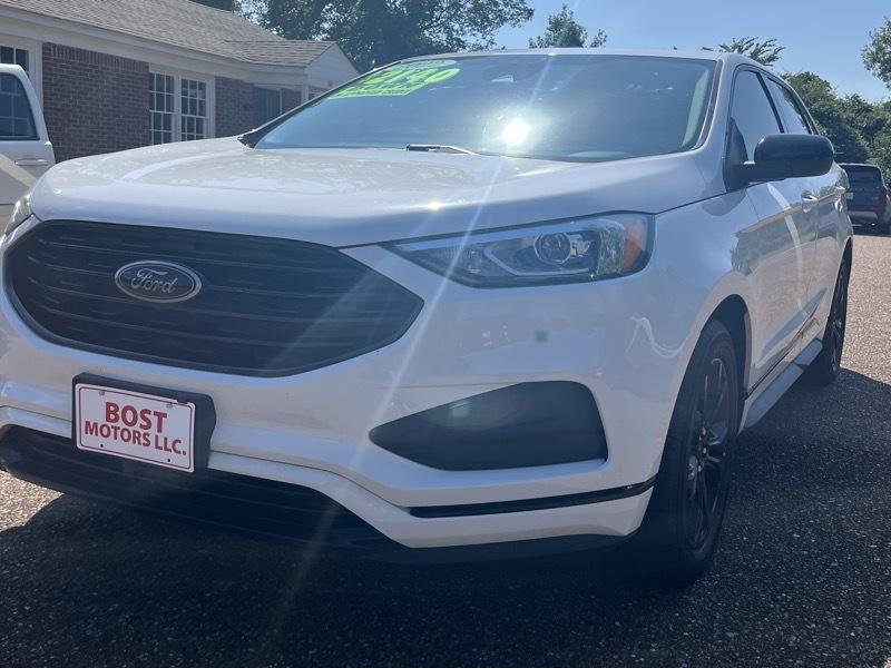 2022 Ford Edge SE