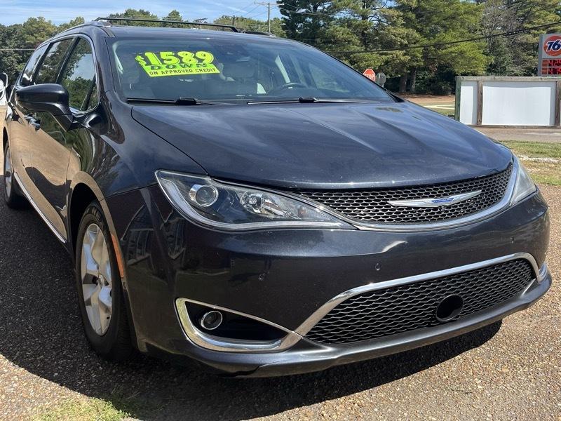 Chrysler Pacifica Touring-L Plus 2020