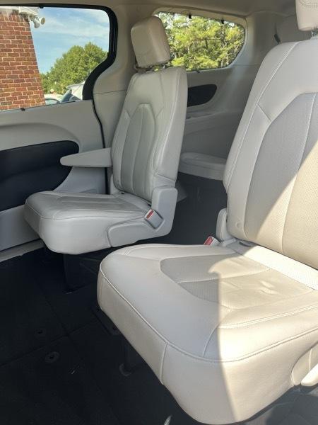 Chrysler Pacifica Touring-L Plus 2020