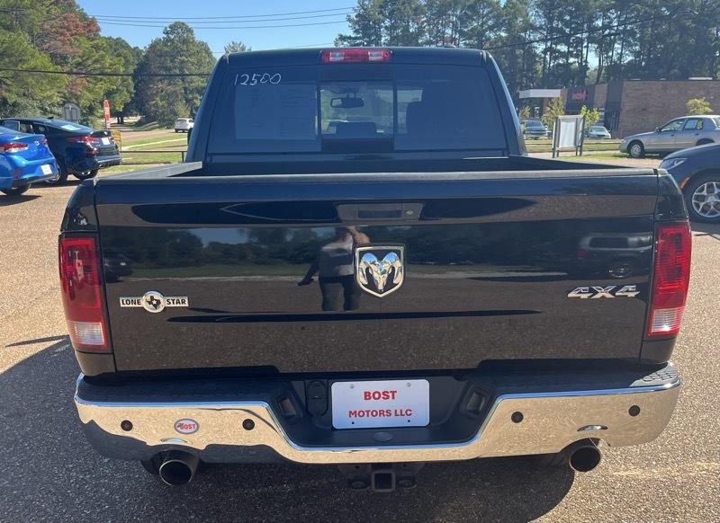 RAM 1500 SLT Crew Cab 4WD 2012