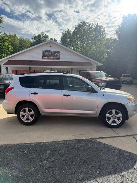 Toyota RAV4 Base I4 2WD 2007