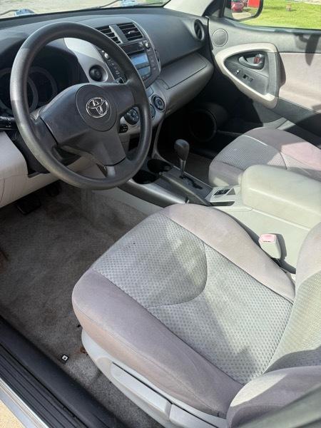 Toyota RAV4 Base I4 2WD 2007