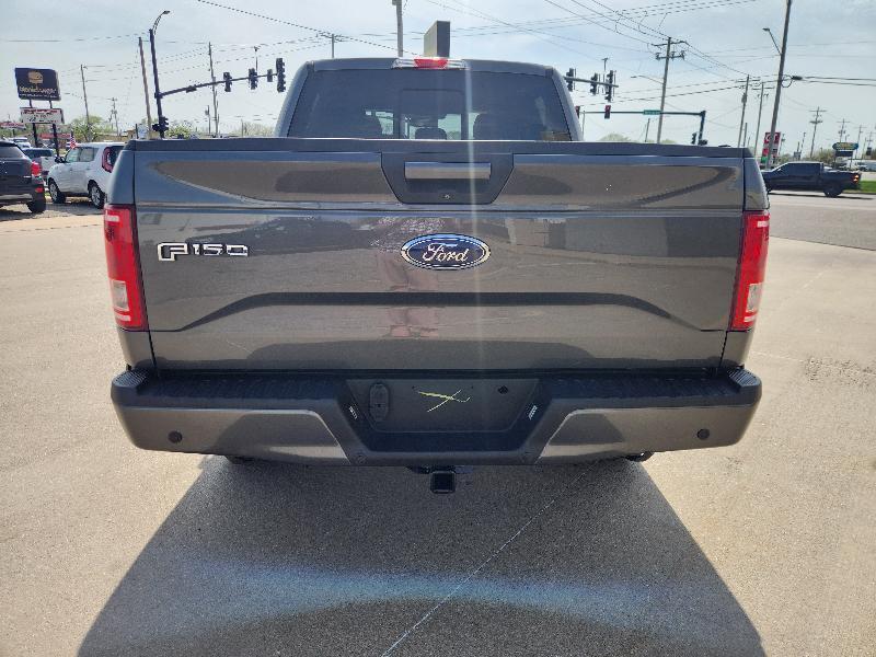 Ford F-150 FX4 SuperCrew 5.5-ft. Bed 4WD 2015