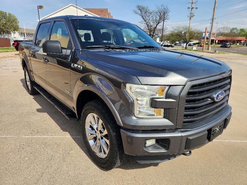 Ford F-150 FX4 SuperCrew 5.5-ft. Bed 4WD 2015