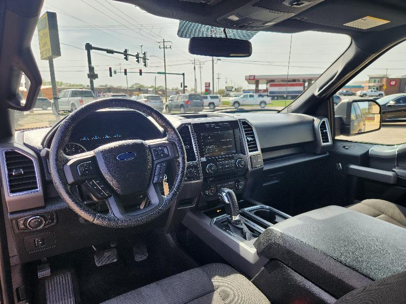 Ford F-150 FX4 SuperCrew 5.5-ft. Bed 4WD 2015