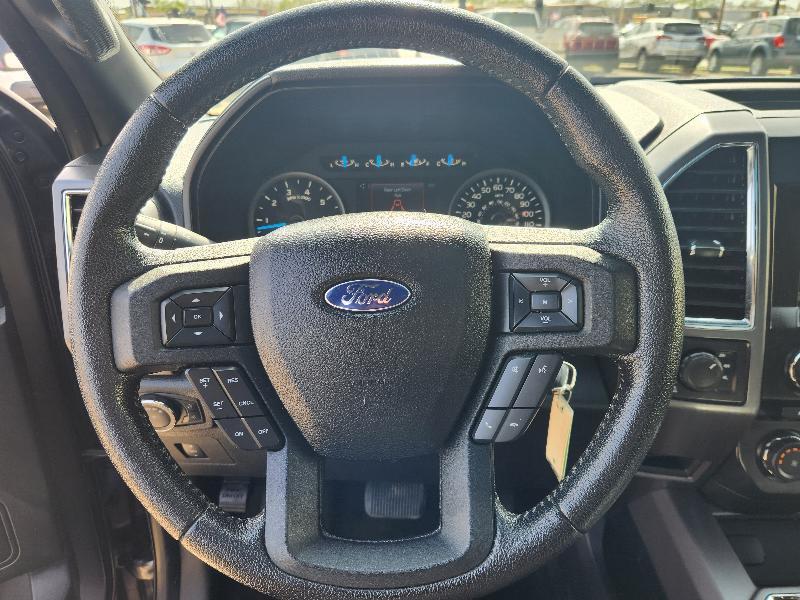 Ford F-150 FX4 SuperCrew 5.5-ft. Bed 4WD 2015