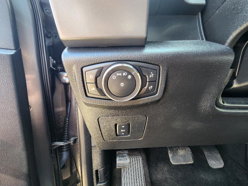 Ford F-150 FX4 SuperCrew 5.5-ft. Bed 4WD 2015