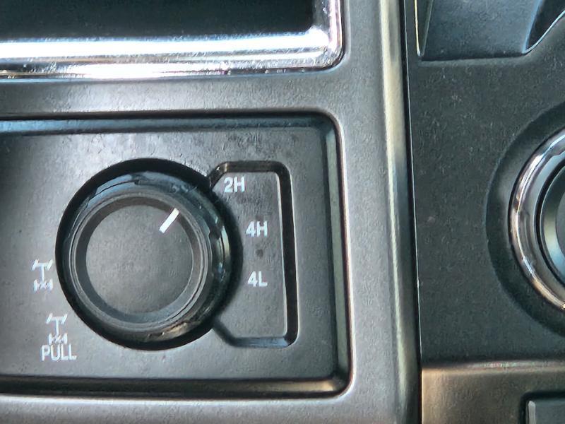 Ford F-150 XLT SuperCrew Short Bed 4WD 2015