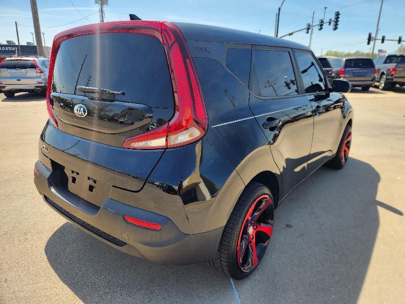 Kia Soul LX 2021