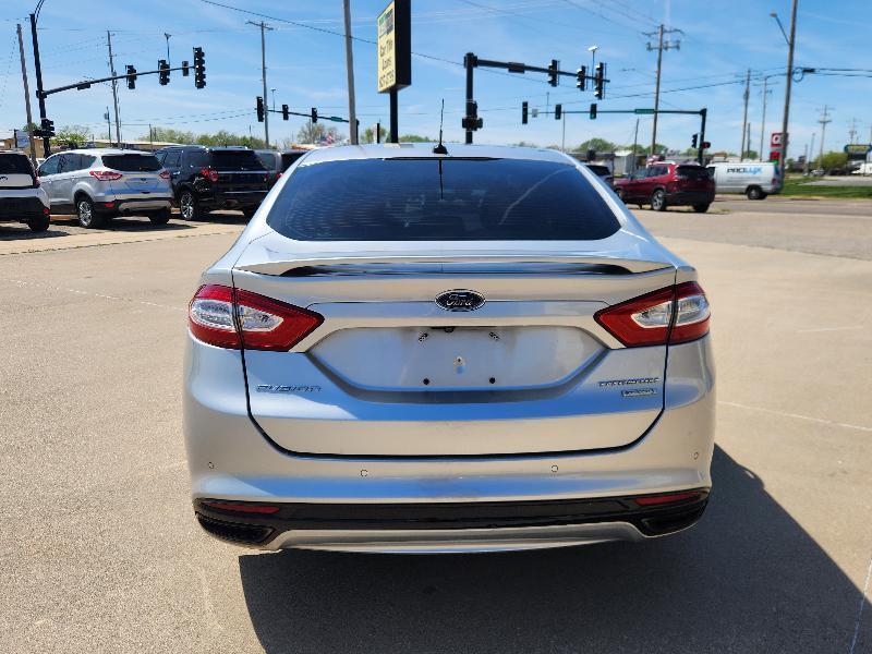 Ford Fusion Titanium 2016