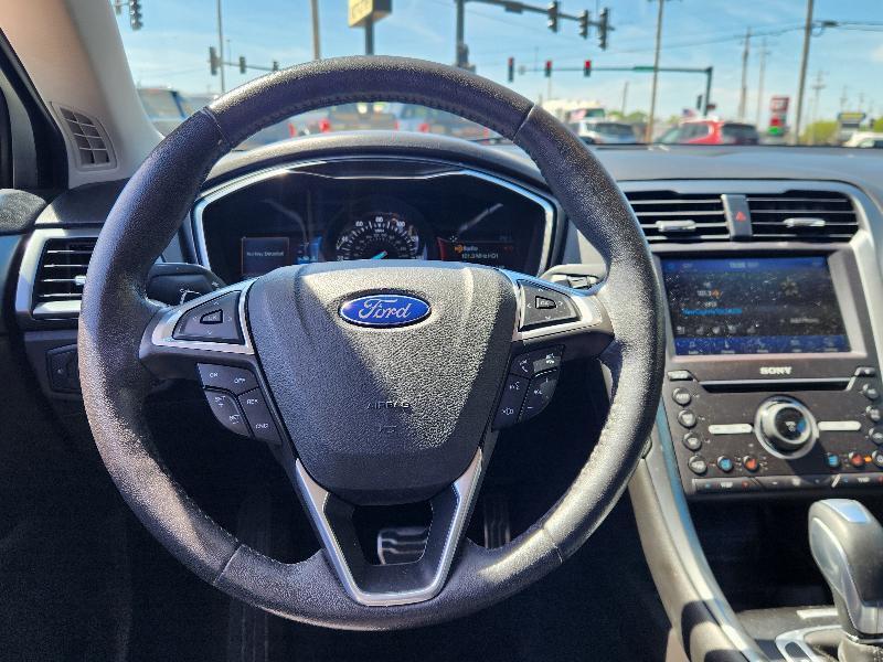 Ford Fusion Titanium 2016
