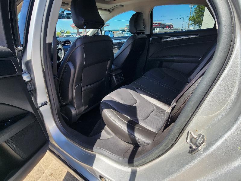 Ford Fusion Titanium 2016