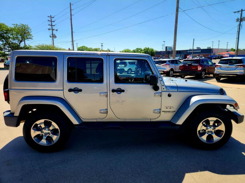 Jeep Wrangler Unlimited Sahara 4WD 2017