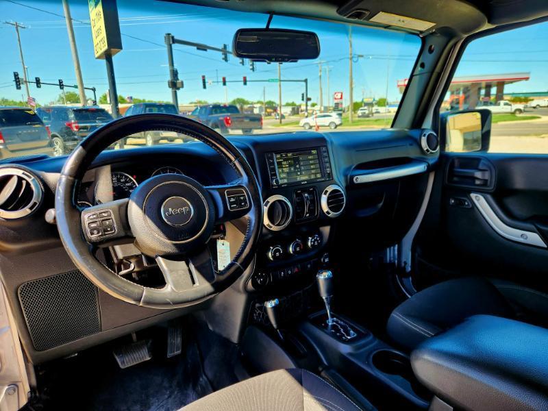 Jeep Wrangler Unlimited Sahara 4WD 2017