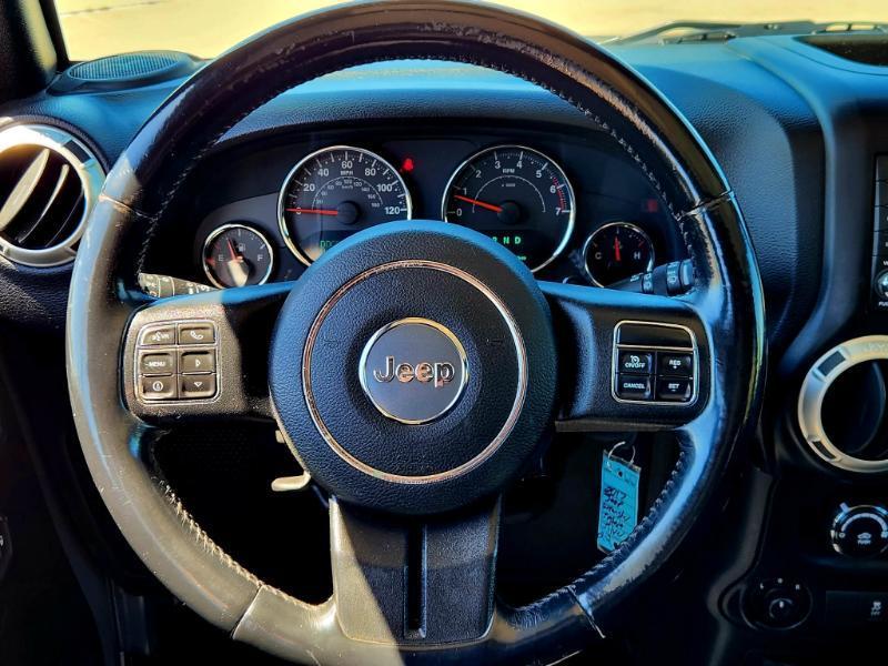 Jeep Wrangler Unlimited Sahara 4WD 2017