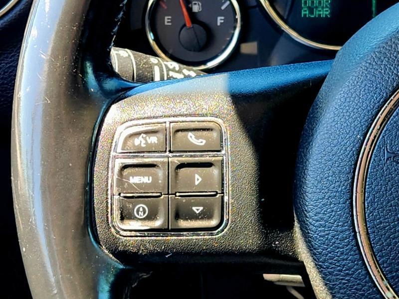 Jeep Wrangler Unlimited Sahara 4WD 2017