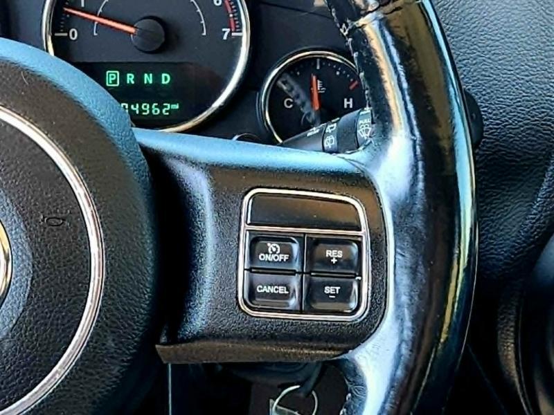 Jeep Wrangler Unlimited Sahara 4WD 2017
