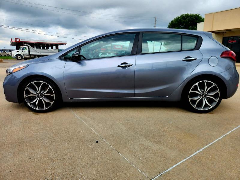 Kia Forte 5-Door  2017