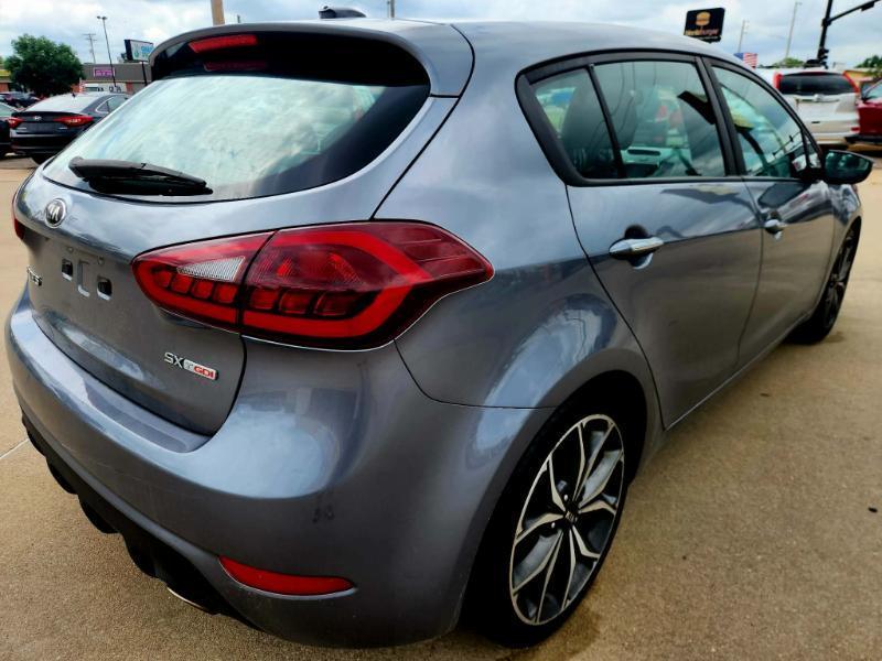 Kia Forte 5-Door  2017