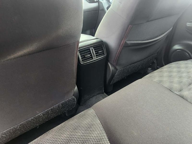 Nissan Rogue Sport S AWD 2017