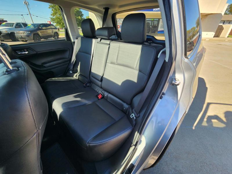 Subaru Forester 2.5i Limited 4D SUV 2016