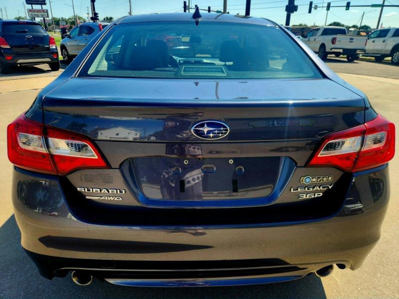 Subaru Legacy 3.6R Limited 2016