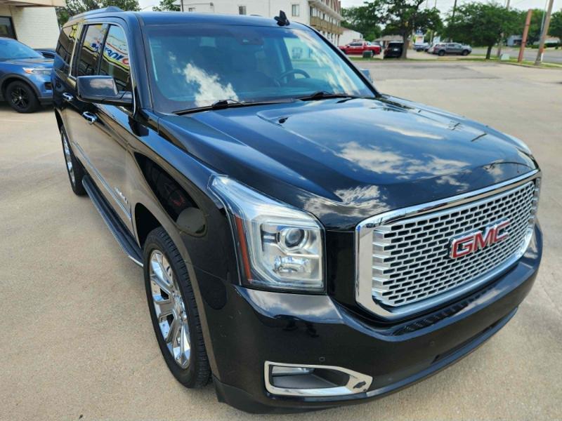 GMC Yukon XL Denali 4WD 2016