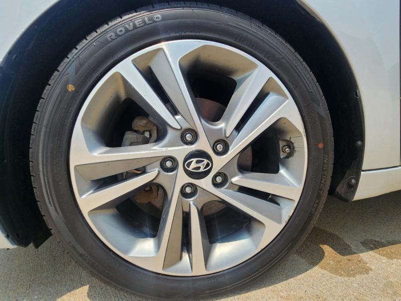 Hyundai Elantra Limited 2017