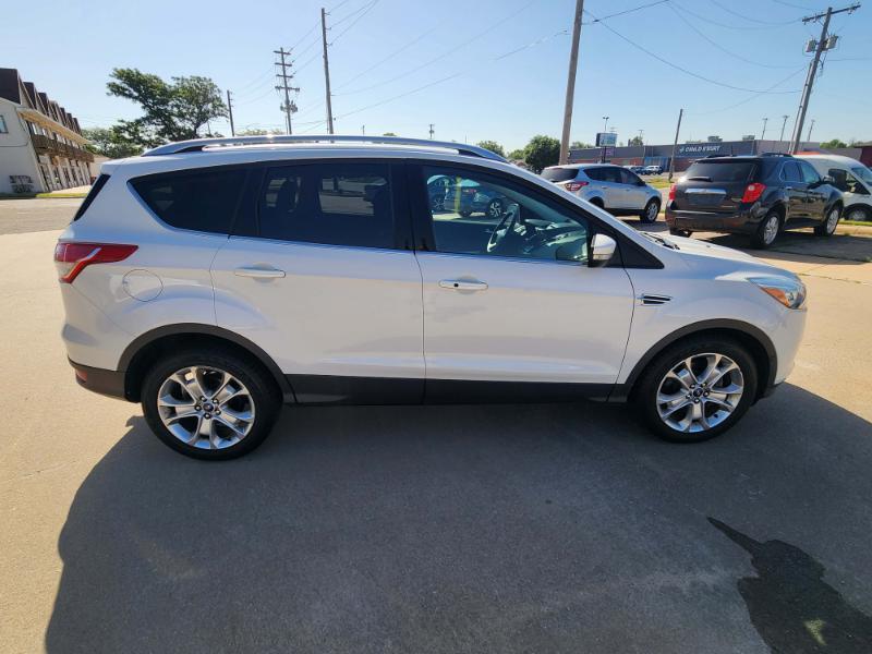 Ford Escape Titanium 4WD 2015