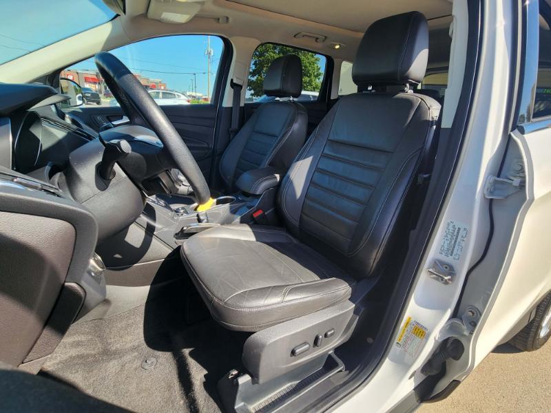 Ford Escape Titanium 4WD 2015