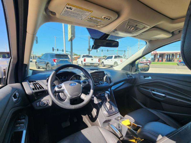 Ford Escape Titanium 4WD 2015