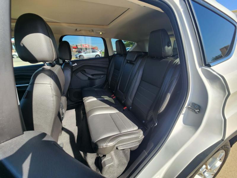 Ford Escape Titanium 4WD 2015