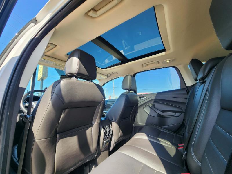 Ford Escape Titanium 4WD 2015