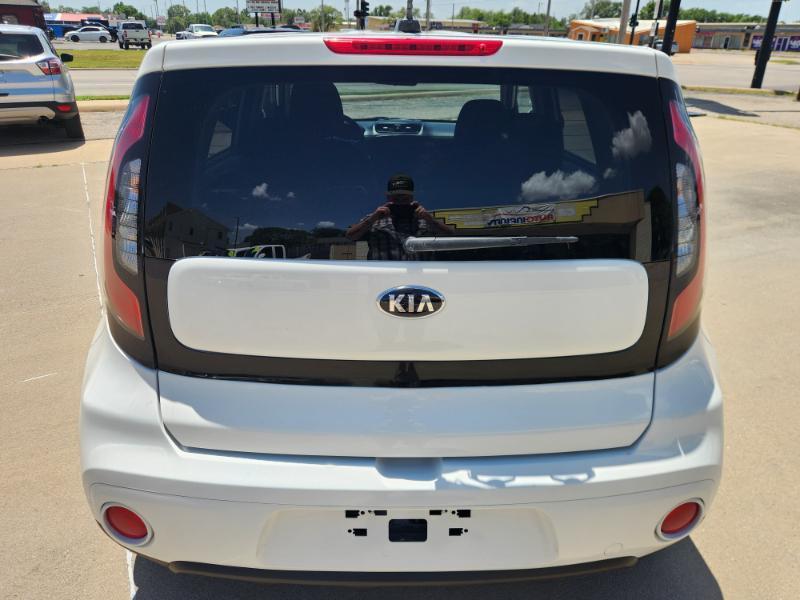 Kia Soul Base 6M 2017