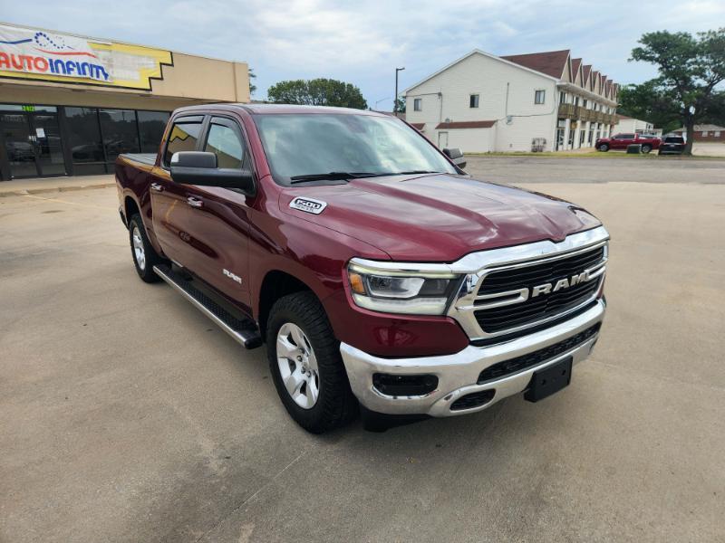 RAM 1500 Big Horn Crew Cab 4WD 2019