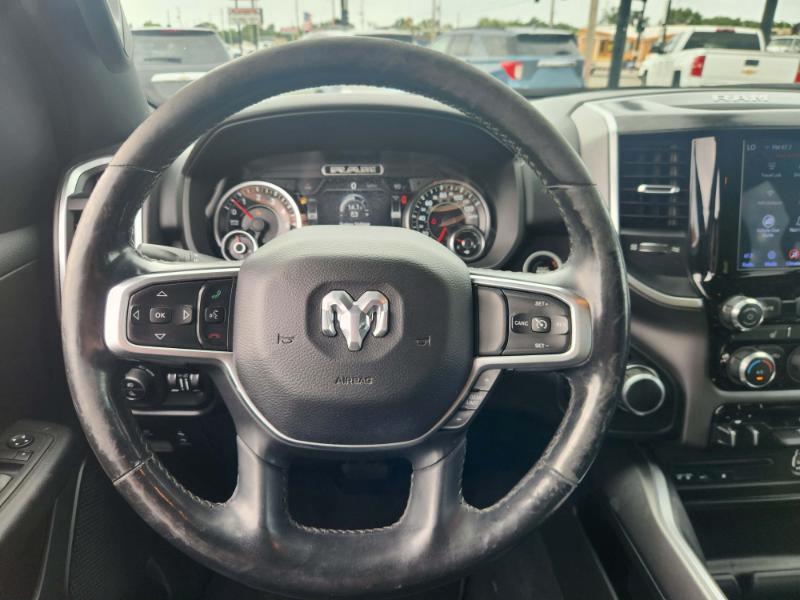RAM 1500 Big Horn Crew Cab 4WD 2019