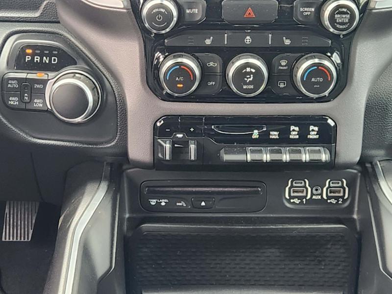 RAM 1500 Big Horn Crew Cab 4WD 2019