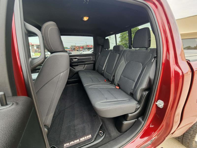 RAM 1500 Big Horn Crew Cab 4WD 2019
