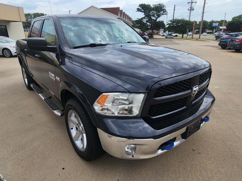 RAM 1500 SLT Crew Cab SWB 4WD 2017