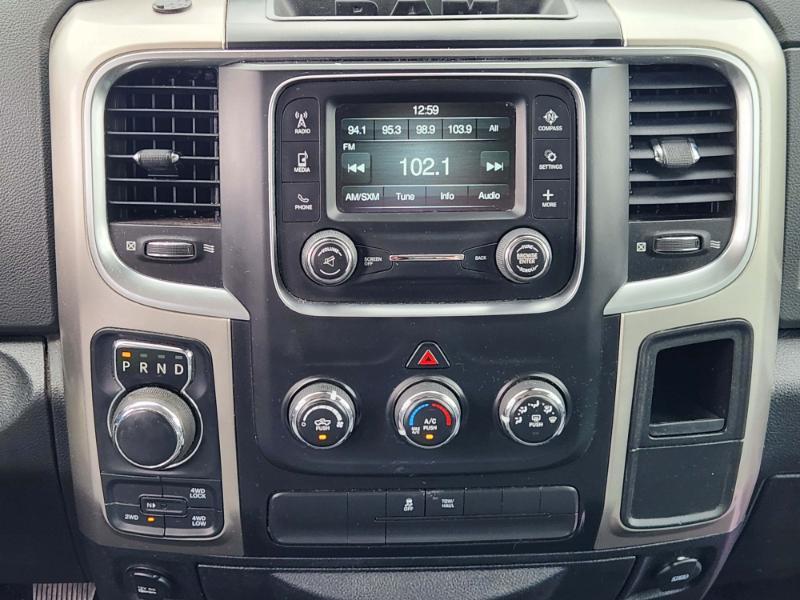 RAM 1500 SLT Crew Cab SWB 4WD 2017
