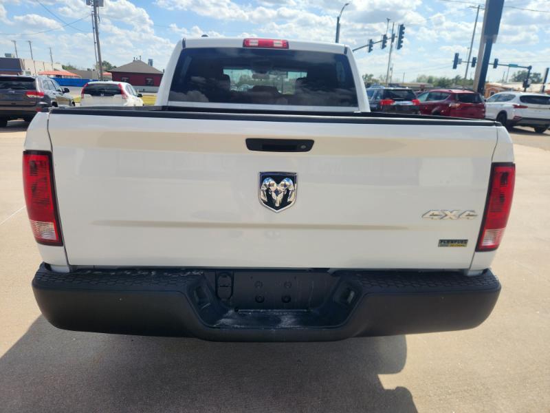 RAM 1500 Tradesman Crew Cab 4WD 2014